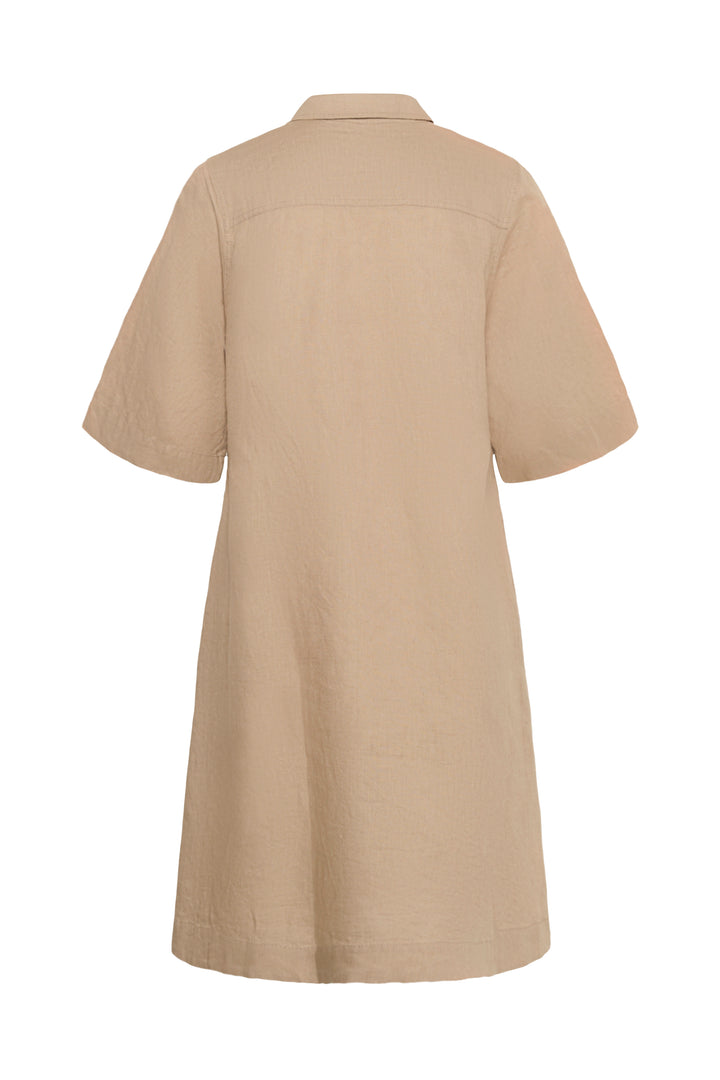 Robe en lin Sardiae – Boutonnée et coupe A
