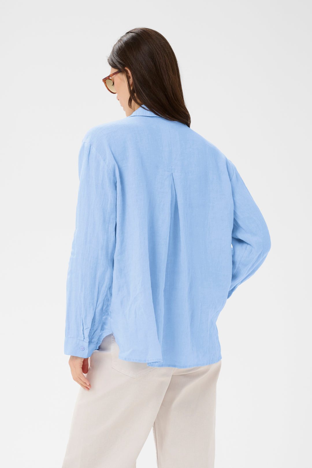 Blouse en lin Ayo – Col en V et coupe droite