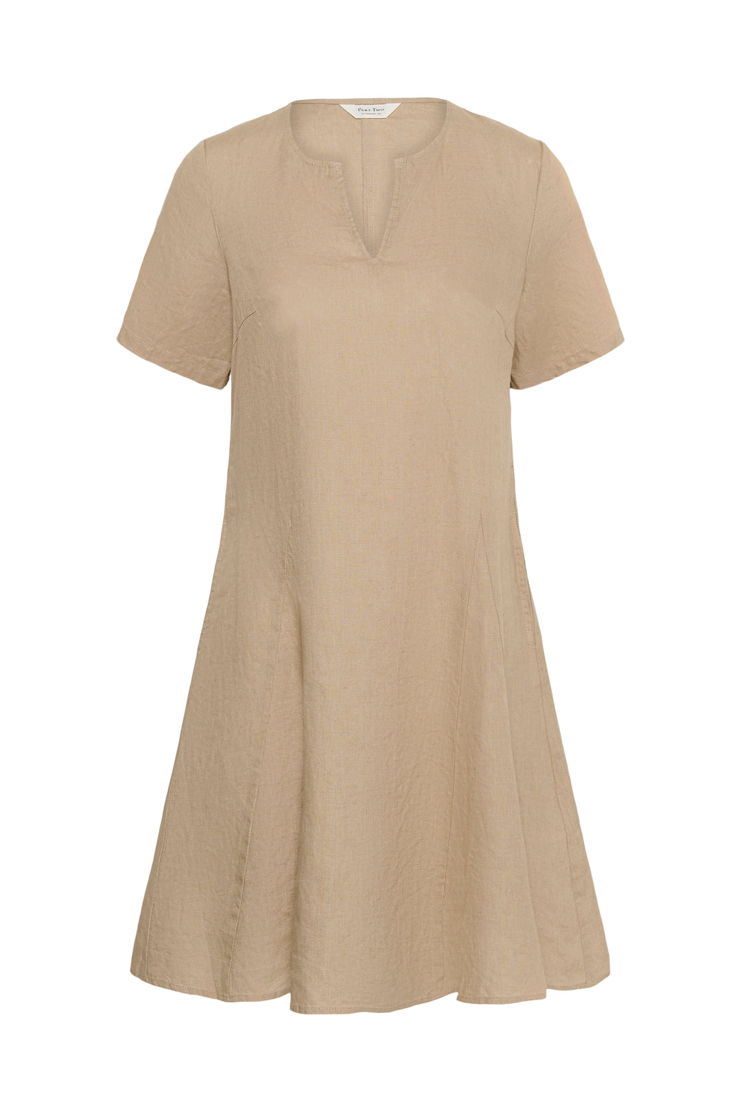 Robe en lin Aminasa – Coupe régulière et design épuré