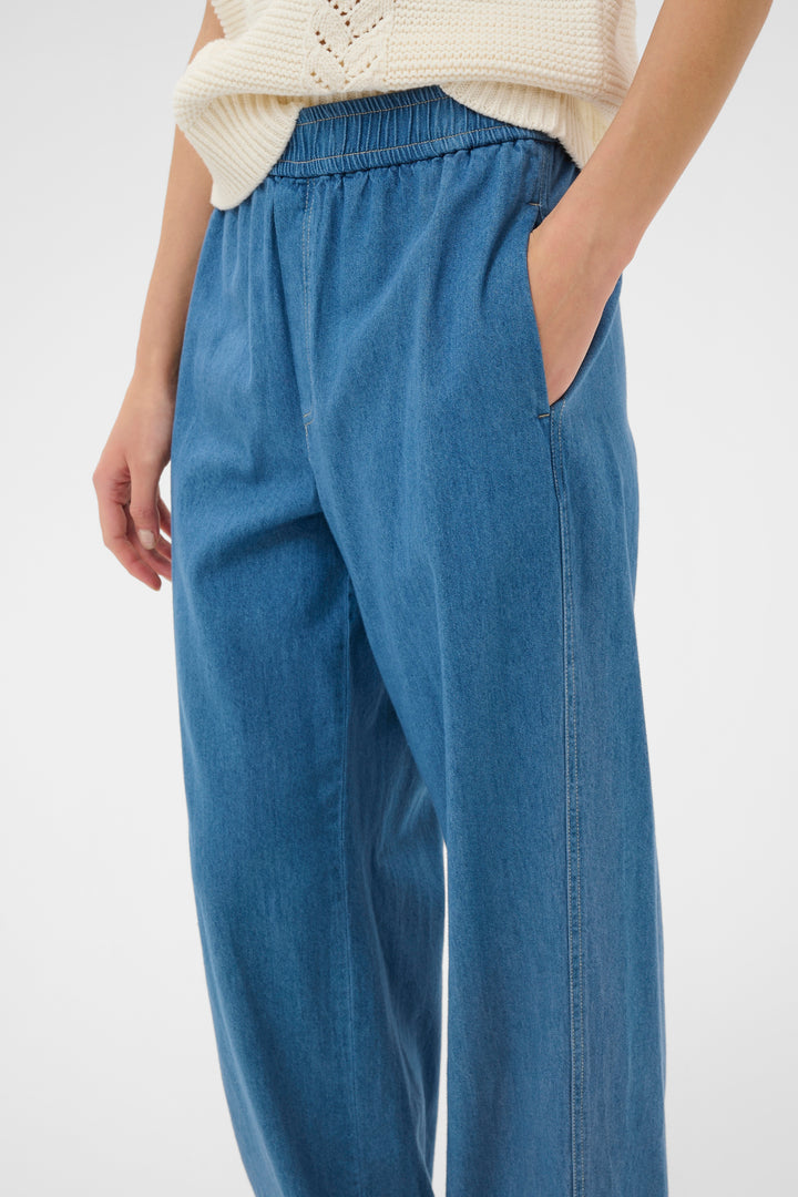 Pantalon souple à taille confort Aina – décontracté et naturel