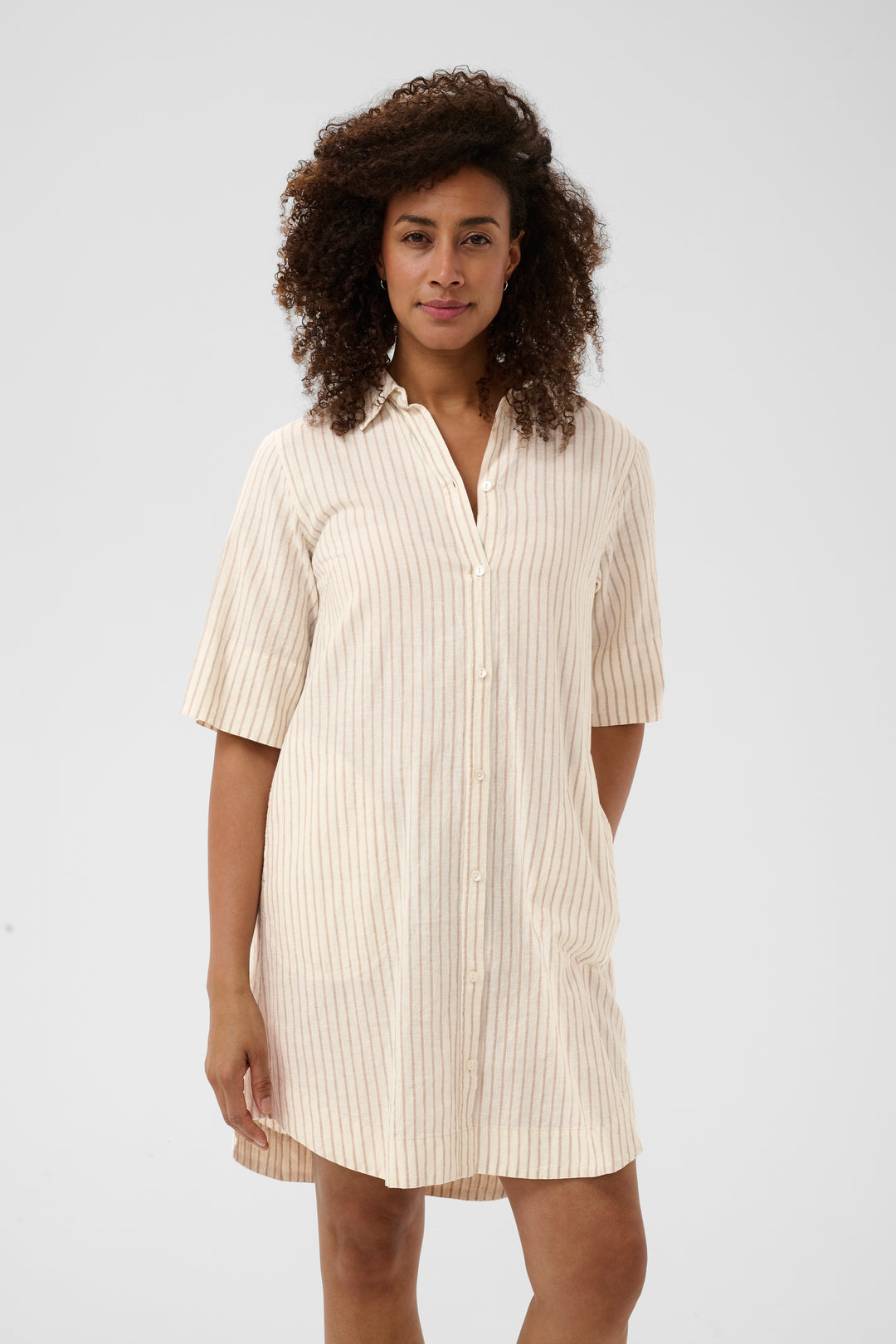 Robe chemise en lin et coton Berrit - Légère et respirante à fines rayures