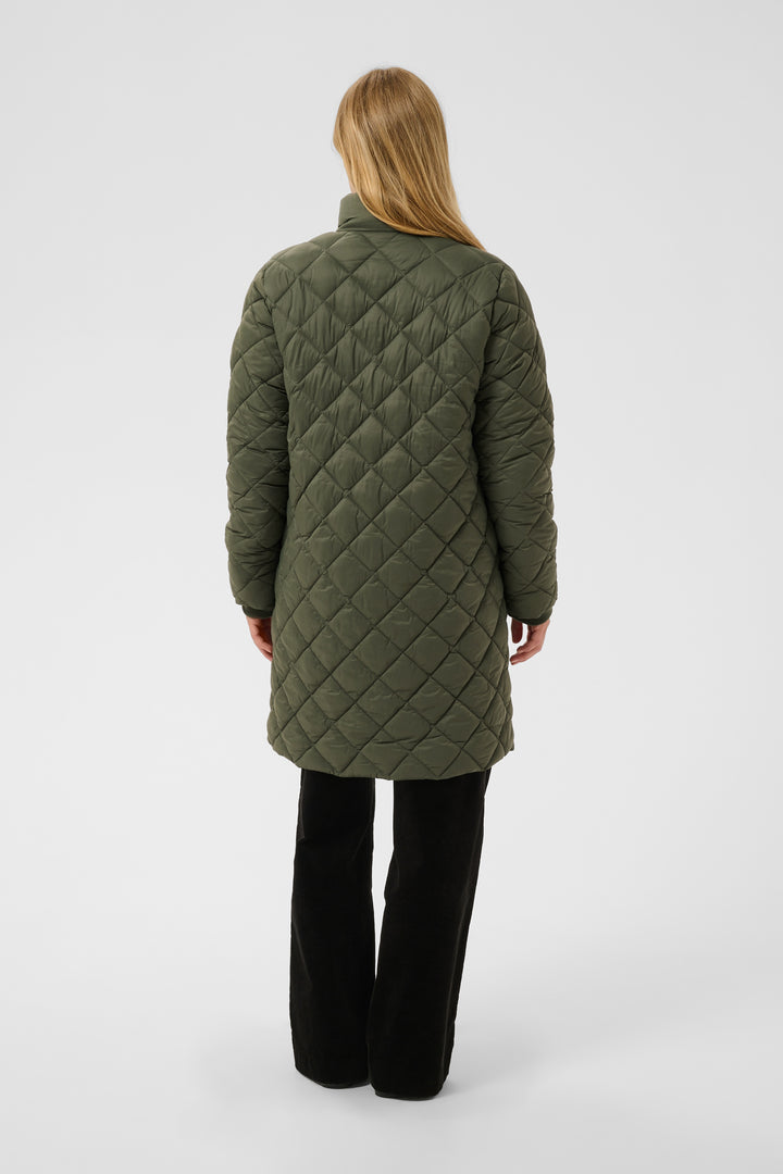 Manteau long matelassé Olilana - Fait de matériaux recyclés