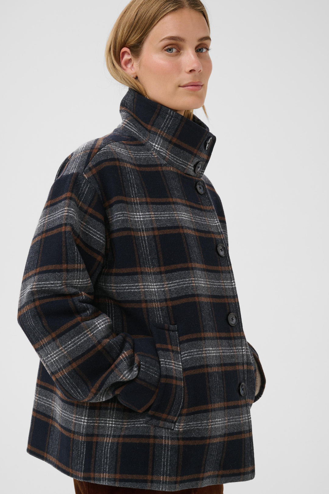 Veste en laine recyclée Celly - Motif à carreaux et col montant structuré