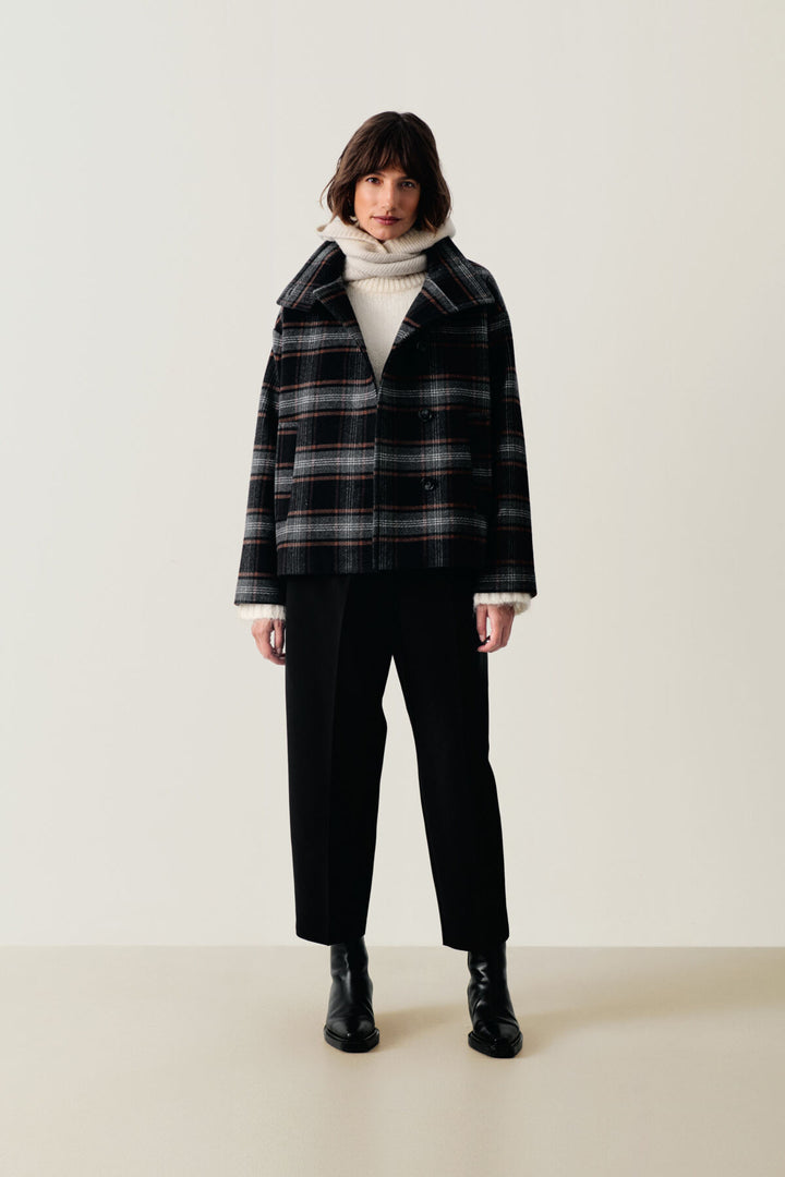 Veste en laine recyclée Celly - Motif à carreaux et col montant structuré