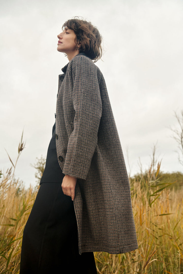 Manteau en laine recyclée Catherin - Long au motif pied-de-poule