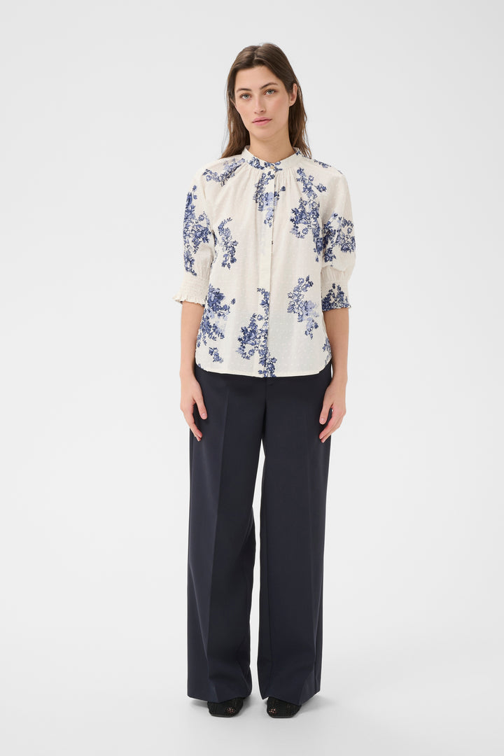 Almeras Blouse - Comfortable organic cotton and classic fit
