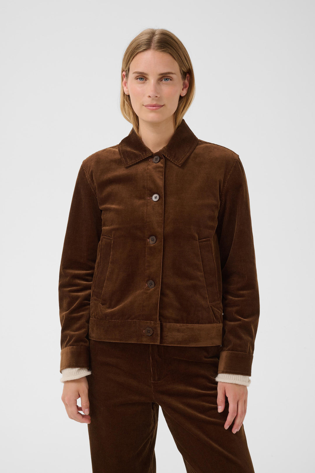 Veste en coton mélangé Constanze - Court et structuré à boutonnage simple