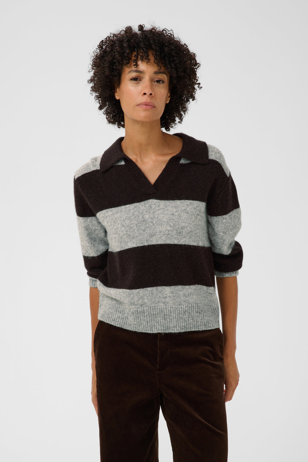 Pull en coton biologique mélangé Charlott - À col en V et polo
