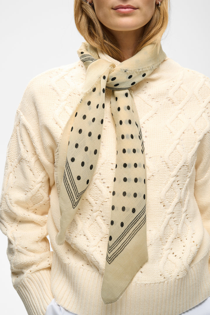 Foulard Celesta - Accessoire polyvalent en pure laine