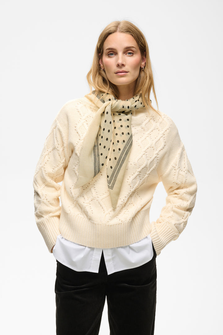 Foulard Celesta - Accessoire polyvalent en pure laine