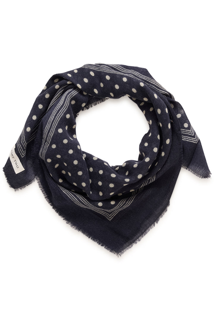 Foulard Celesta - Accessoire polyvalent en pure laine