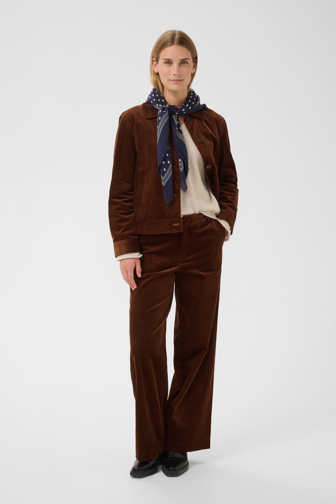 Foulard Celesta - Accessoire polyvalent en pure laine