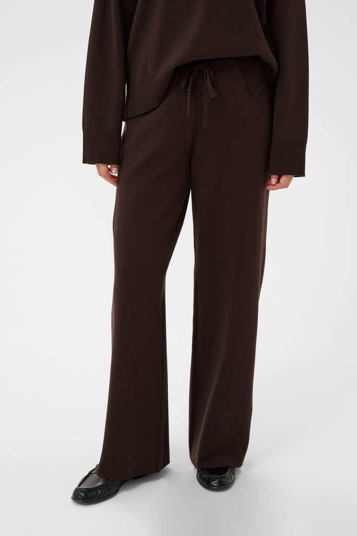 Pantalon Katrie - Le bas en maille fluide à la coupe droite et confortable