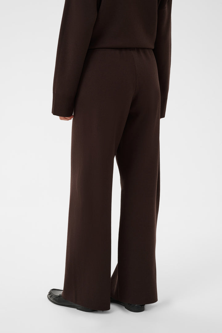 Pantalon Katrie - Le bas en maille fluide à la coupe droite et confortable