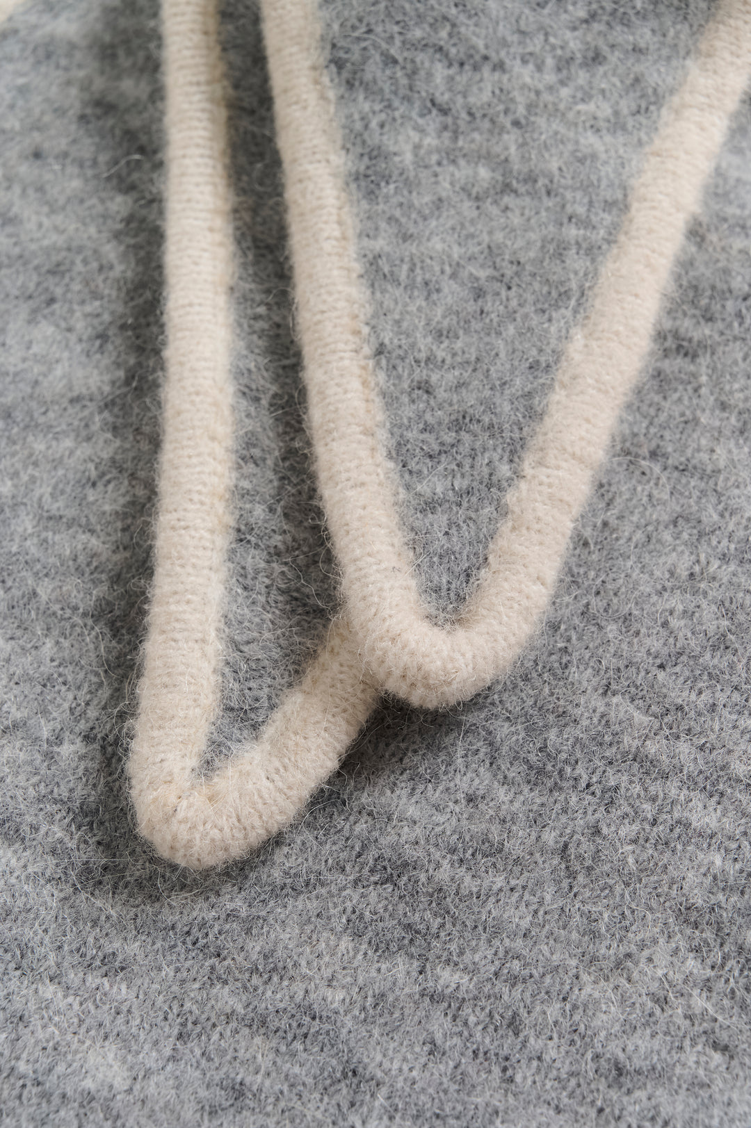 Foulard moelleux Cimya - Laine certifiée aux bordures contrastantes