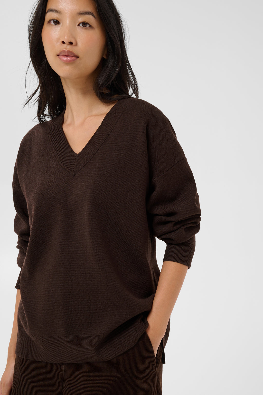 Chandail avec décolleté en V Chantally - Coupe décontractée