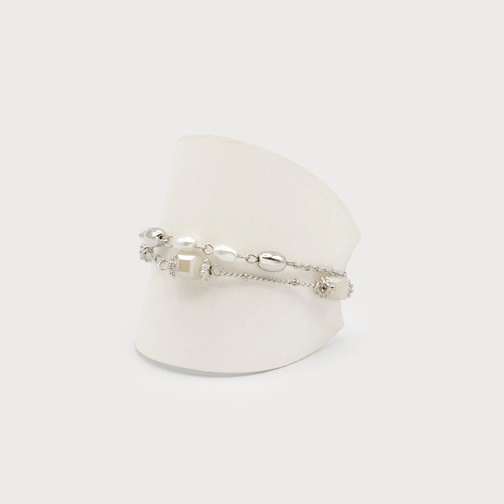 Bracelet à deux rangs avec perles d’imitation
