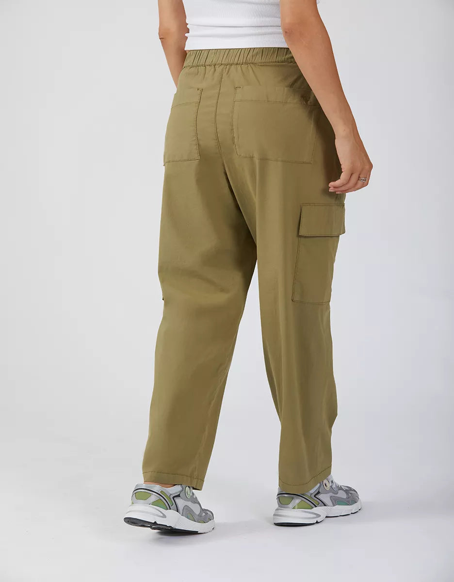 Pantalon cargo en tissu léger six poches