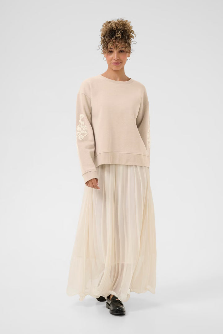 Chandail décontracté brodé Hella