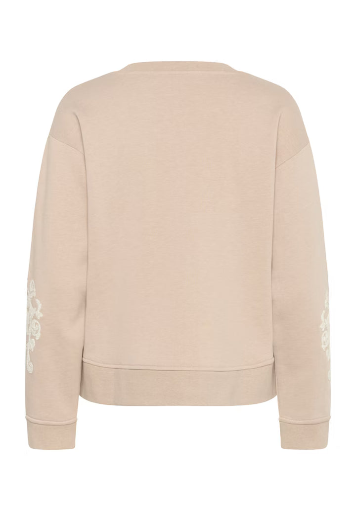 Chandail décontracté brodé Hella