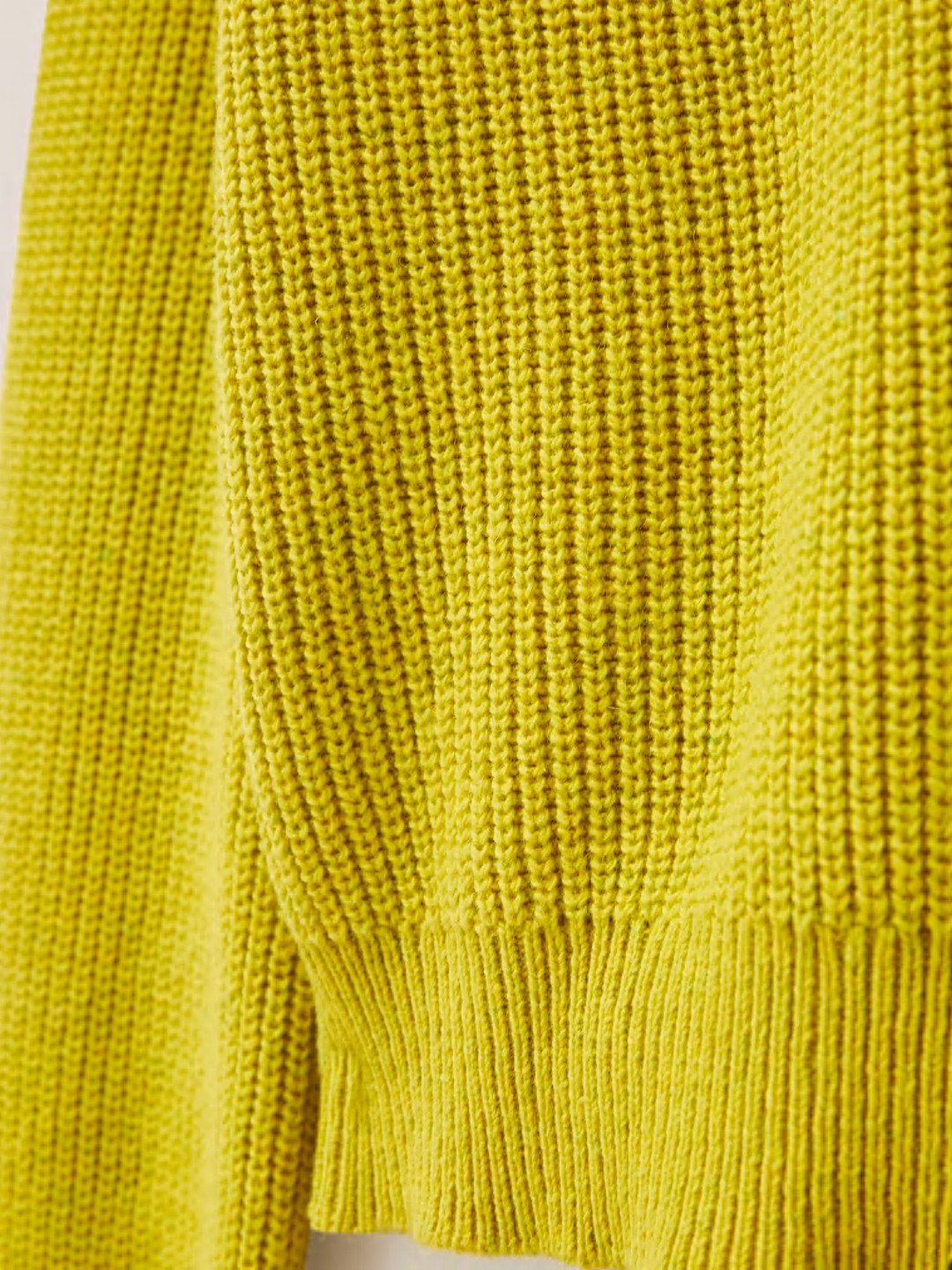 Pull maille gaufrée composé de laine mélangée
