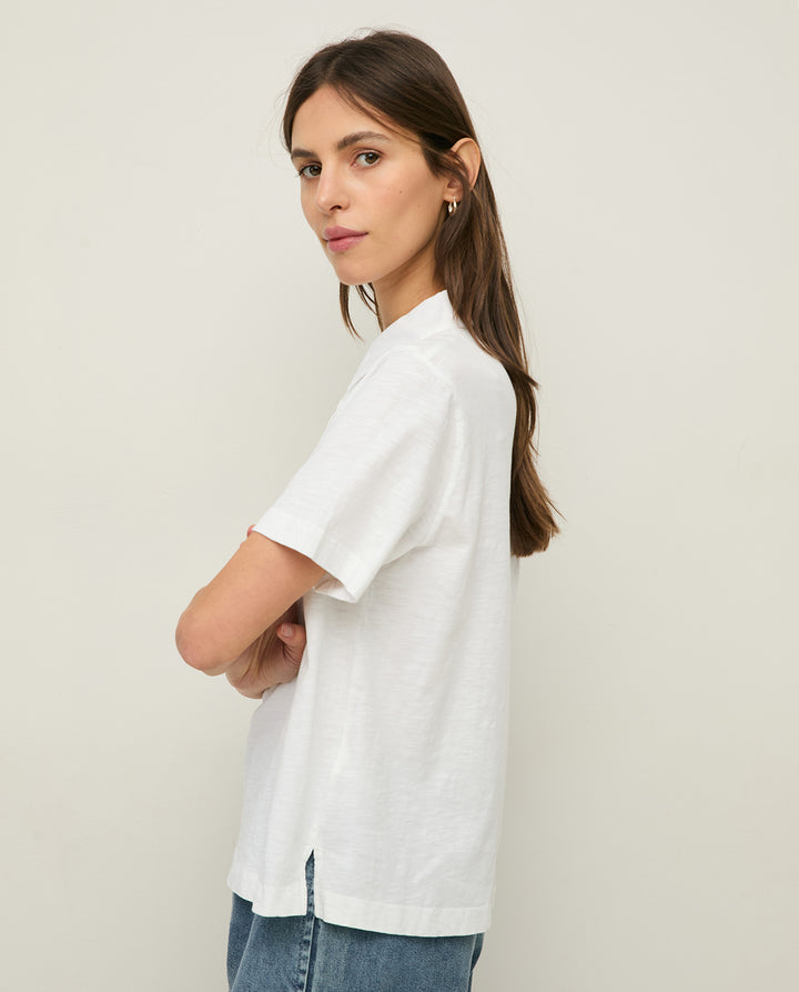 T-shirt en coton biologique - Coupe polo et style épuré