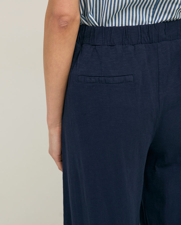Pantalon en coton - Un modèle à jambe large et taille élastique