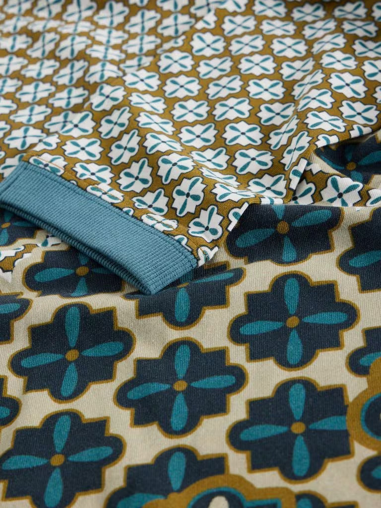 Chandail à motifs multiples Clara