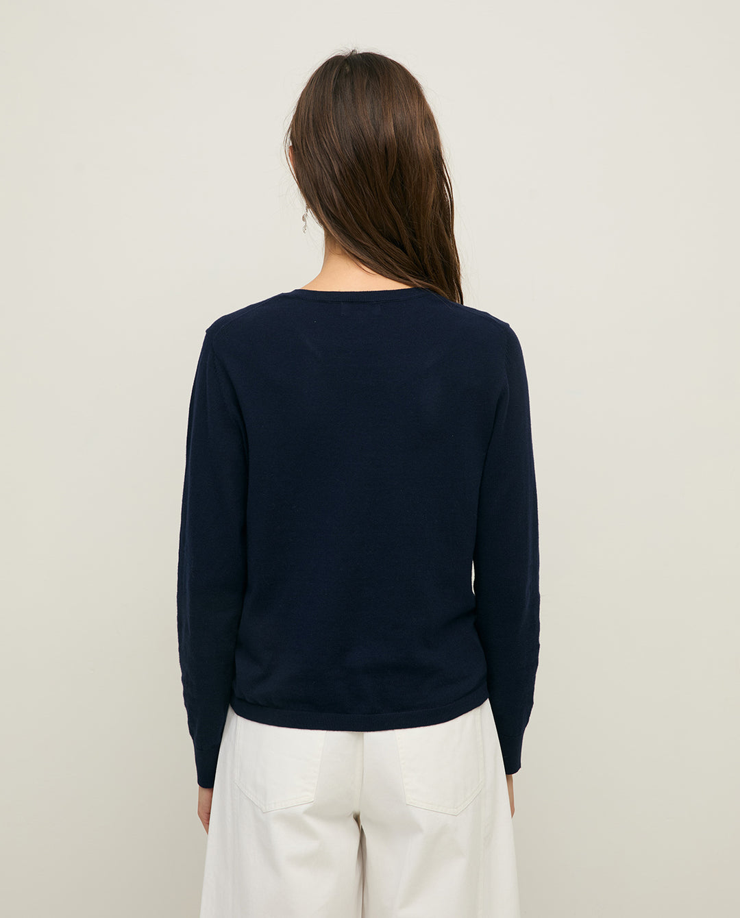 Cardigan en coton biologique — Tricot et coupe classique