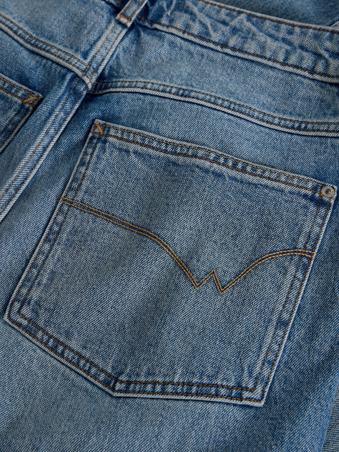 Jean large en coton biologique Bailey - À revers et coupe authentique