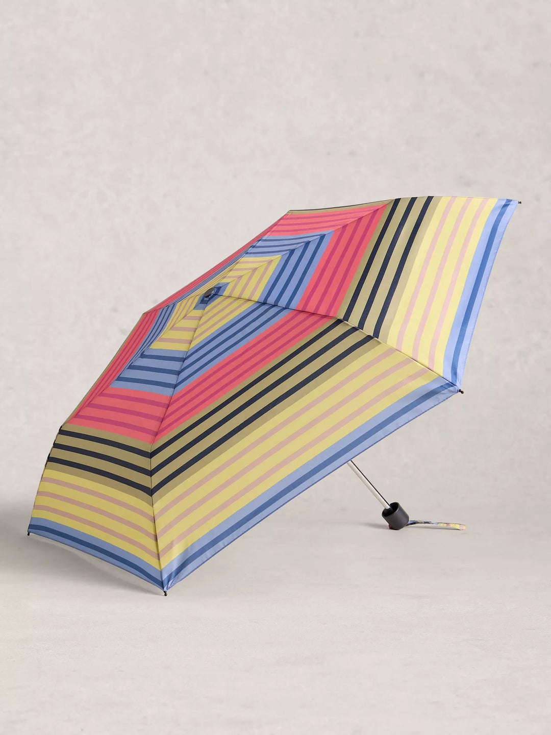 Parapluie rétractable compact et coloré - Accessoire indispensable
