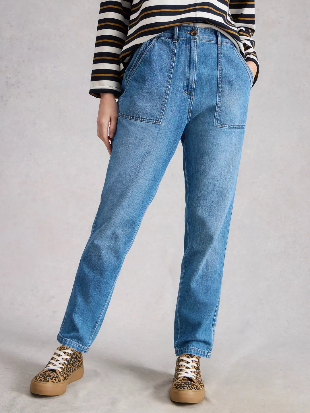Jeans à la coupe effilée - En denim de coton biologique**