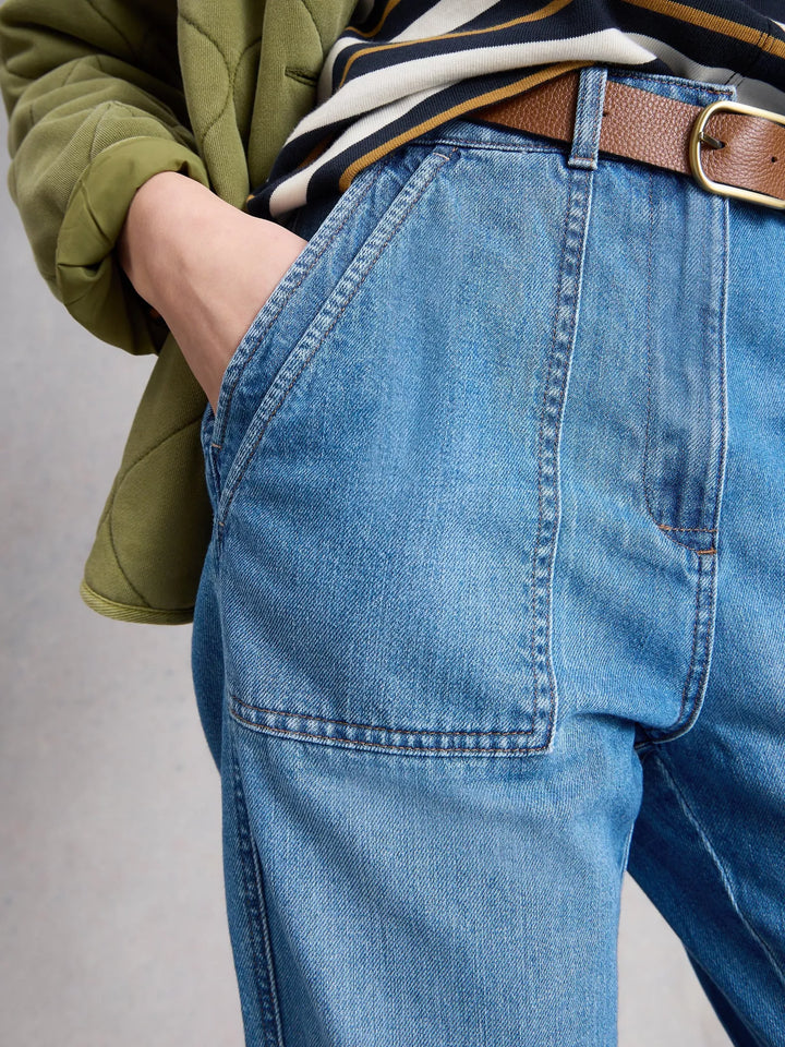 Jeans à la coupe effilée - En denim de coton biologique**