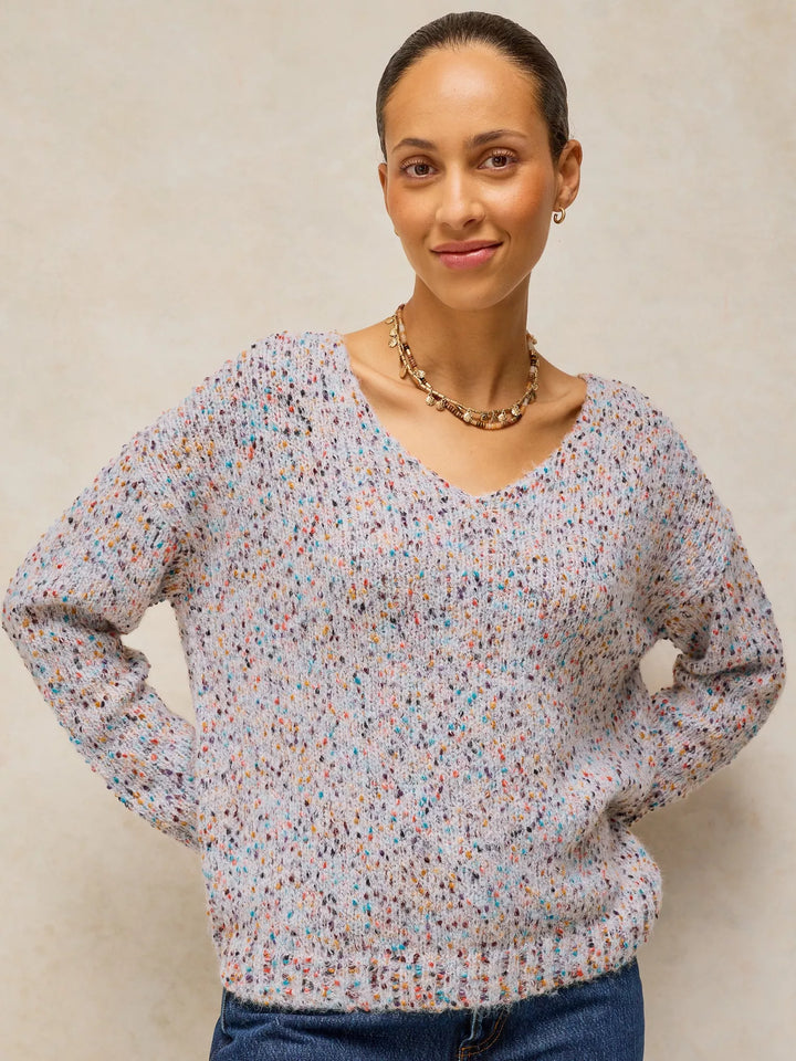 Chandail en maille texturée à col en V - Fibres recyclées et finitions côtelées