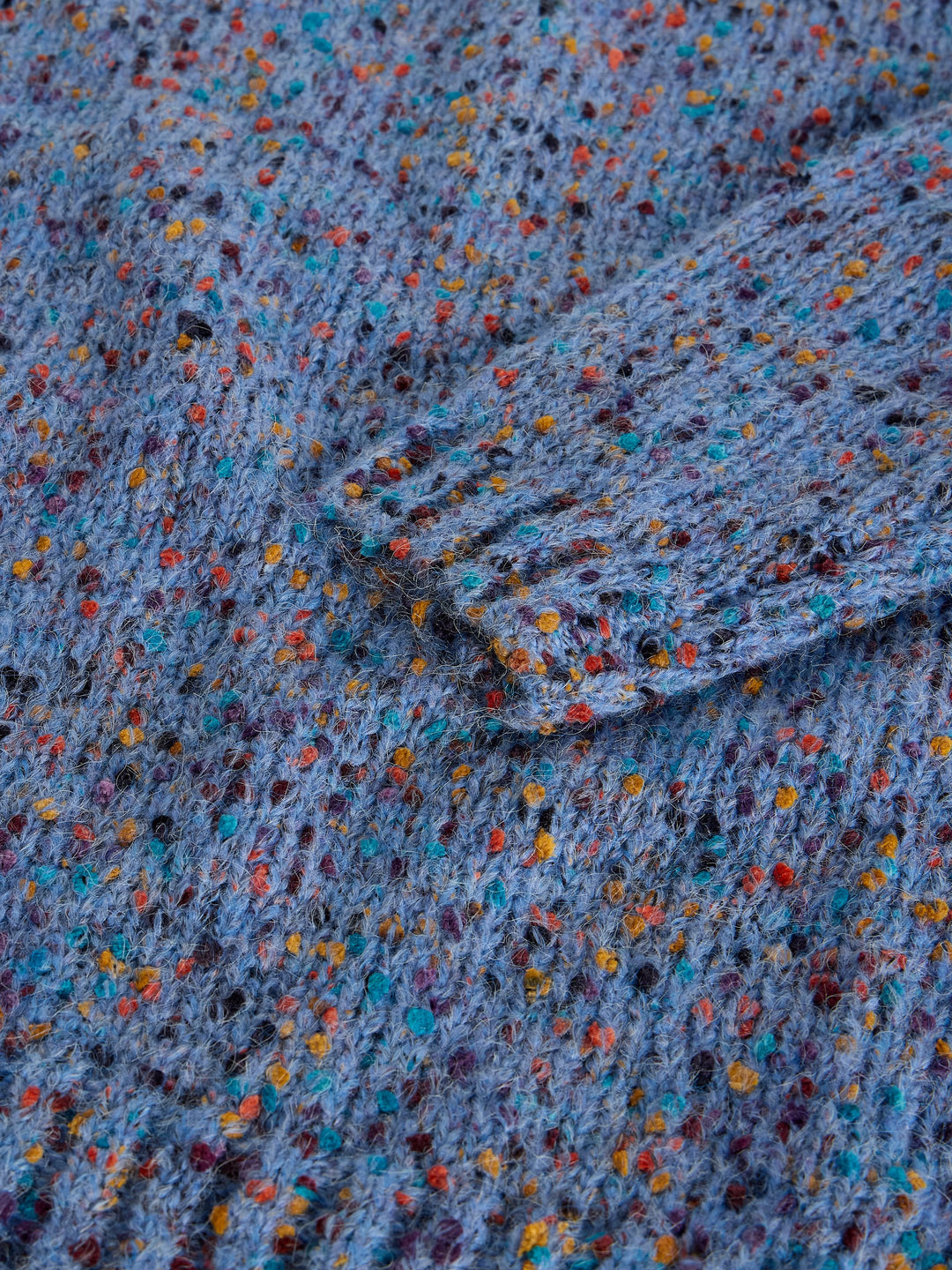 Chandail en maille texturée à col en V - Fibres recyclées et finitions côtelées
