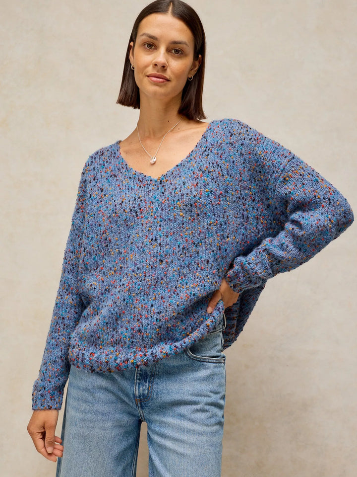 Chandail en maille texturée à col en V - Fibres recyclées et finitions côtelées