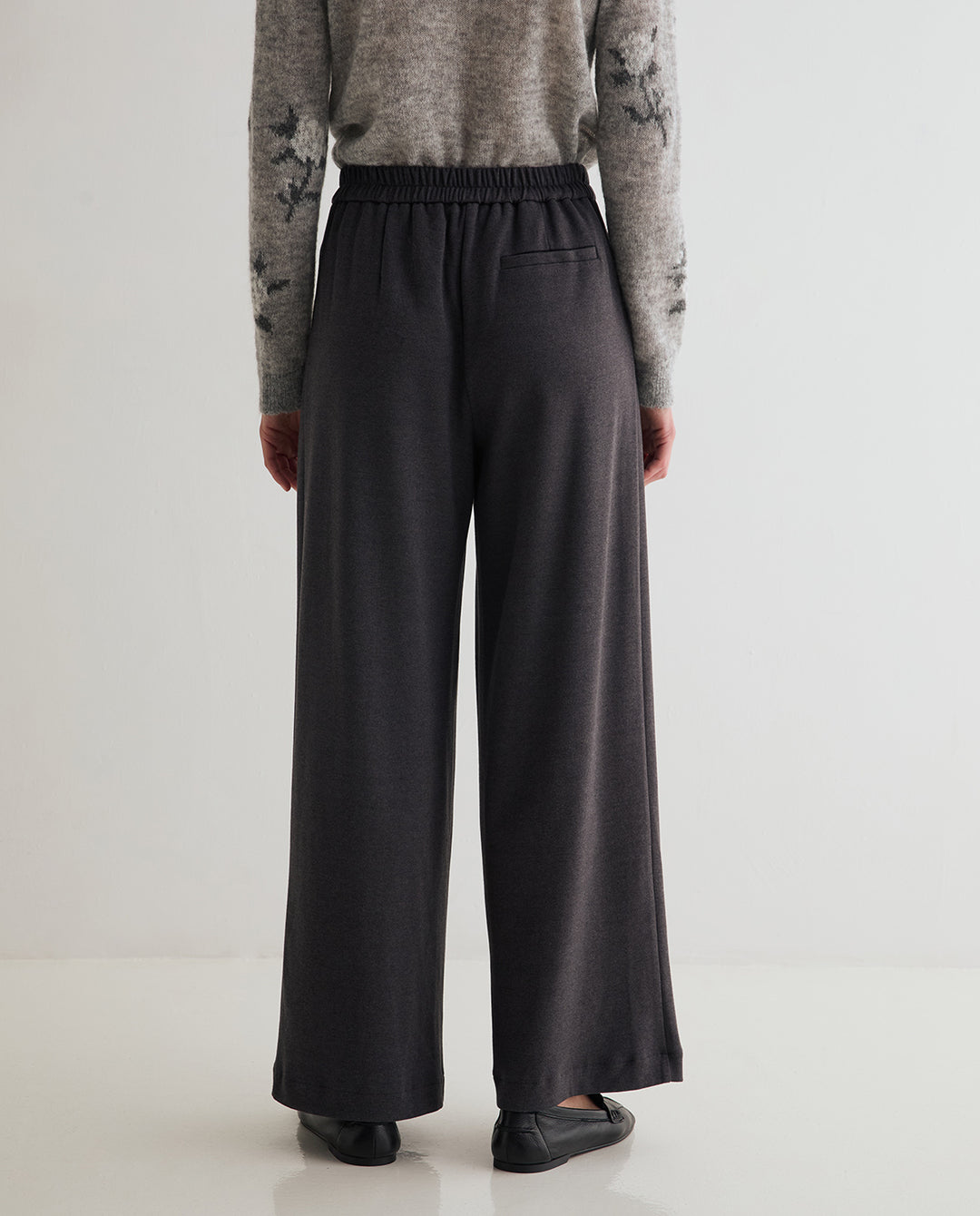 Pantalon à jambe large - Coutures structurantes en maille douce