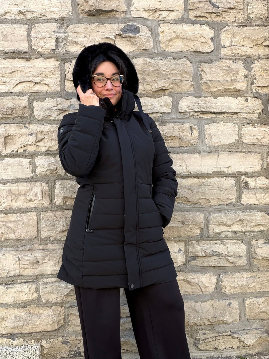 Manteau matelassé à capuche Haukkala - Coupe ajustée et mi-longue