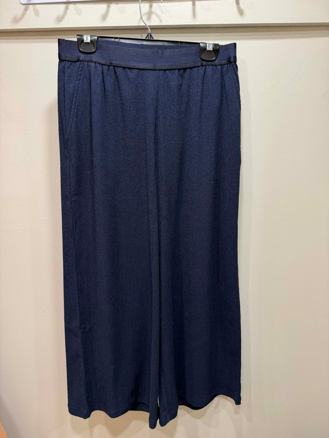 Pantalon capri Hilleis - Coupe confortable "pull-on"