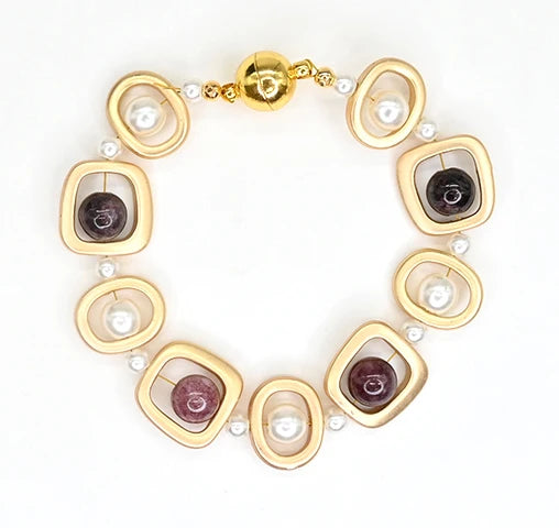 Bracelet géométrique doré avec pierres semi-précieuses et perles - À fermoir magnétique
