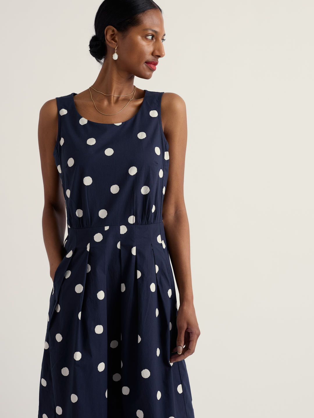 BEAUTIFUL DRESS