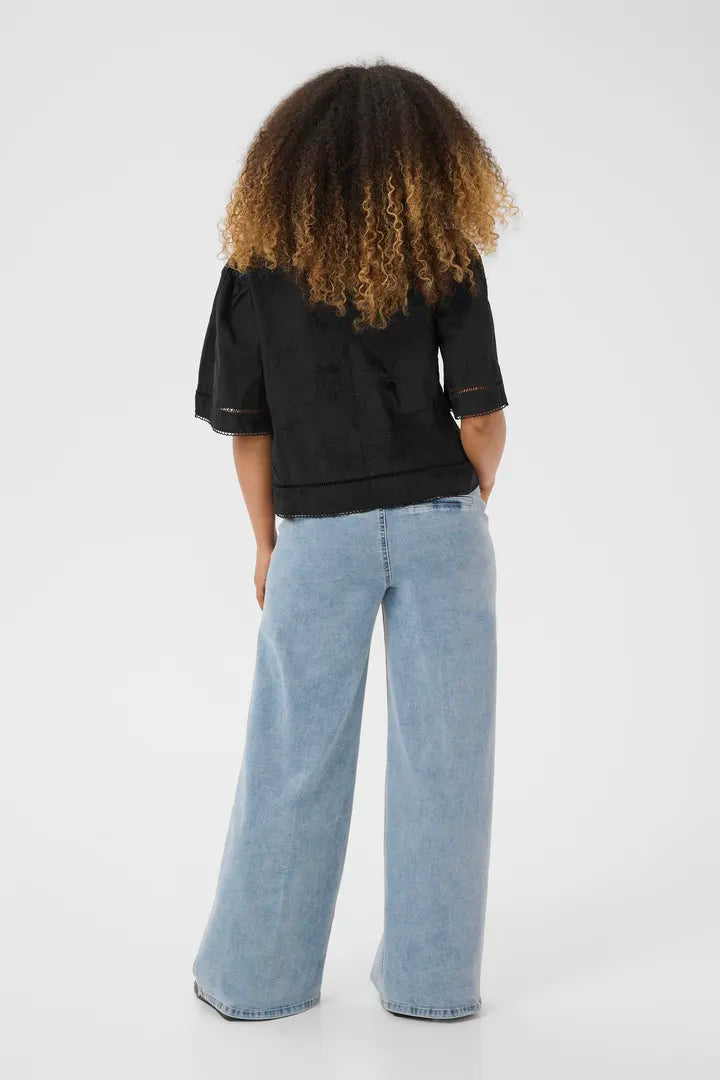 Blouse à motif floral brodé, dans un jeu de ton sur ton Anais