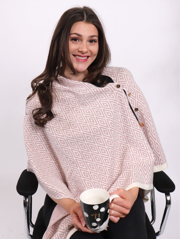 Châle à boutons motif losanges