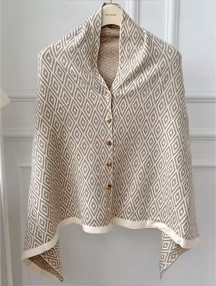 Châle à boutons motif losanges