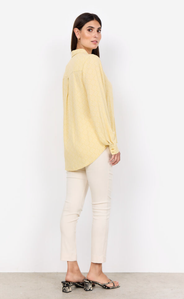 Chemise lumineuse en jaune vif, rehaussée d’un motif en losanges graphiques Posh