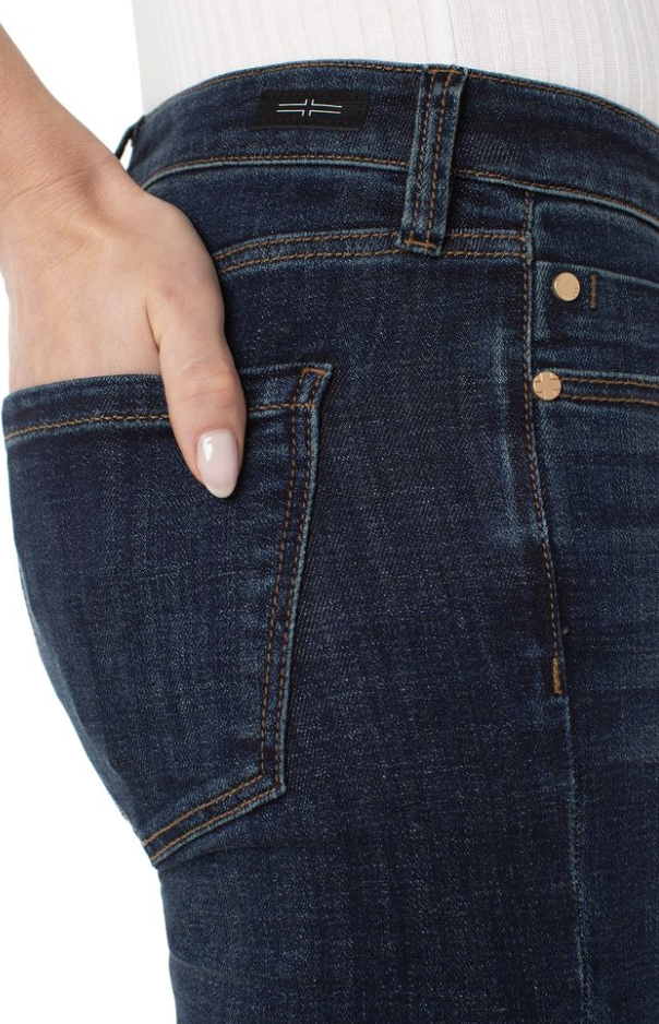 Jean classique dans une teinte intemporelle