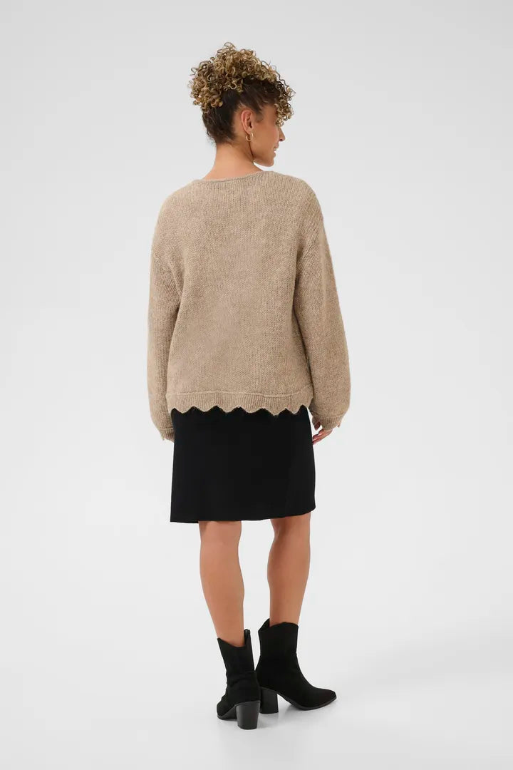 Cardigan original avec finitions angulaires en v Niso