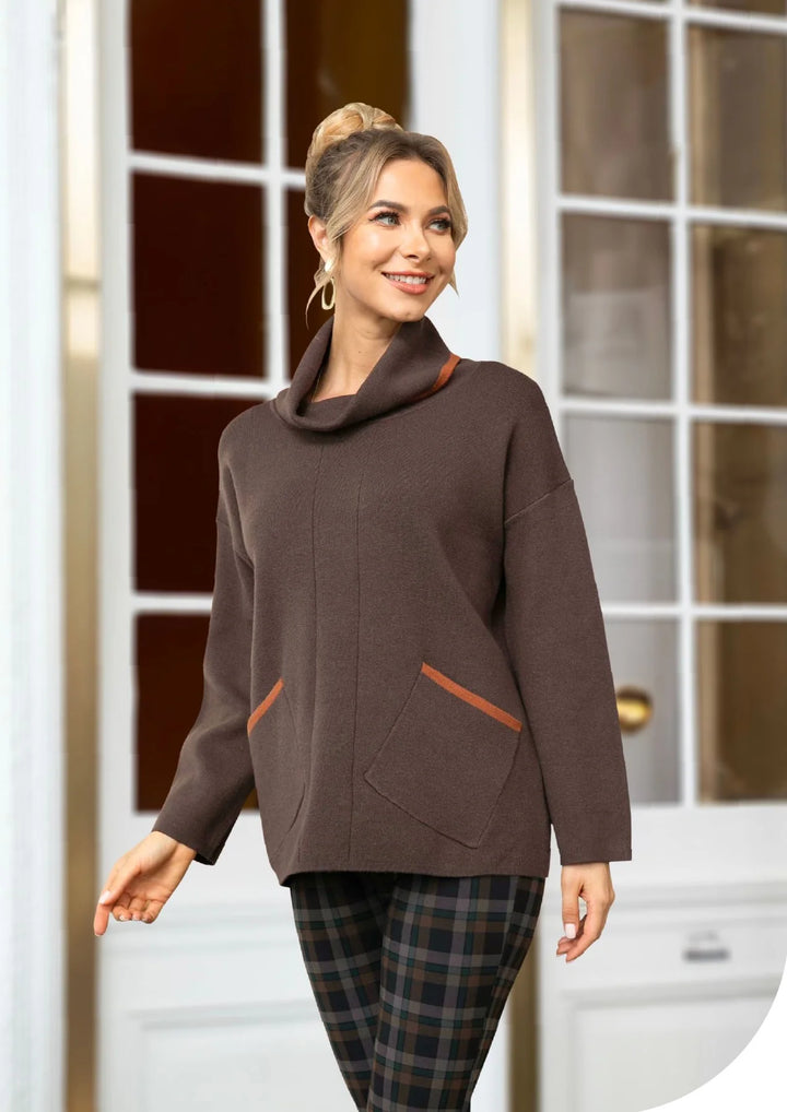 Col roulé avec accents colorés