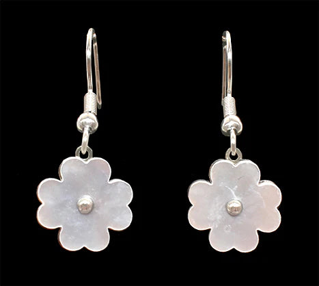 Boucles d'oreilles à fleurs délicates