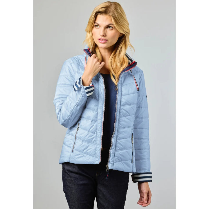 Manteau matelassé Elizabeth – Élégance écoresponsable et polyvalente